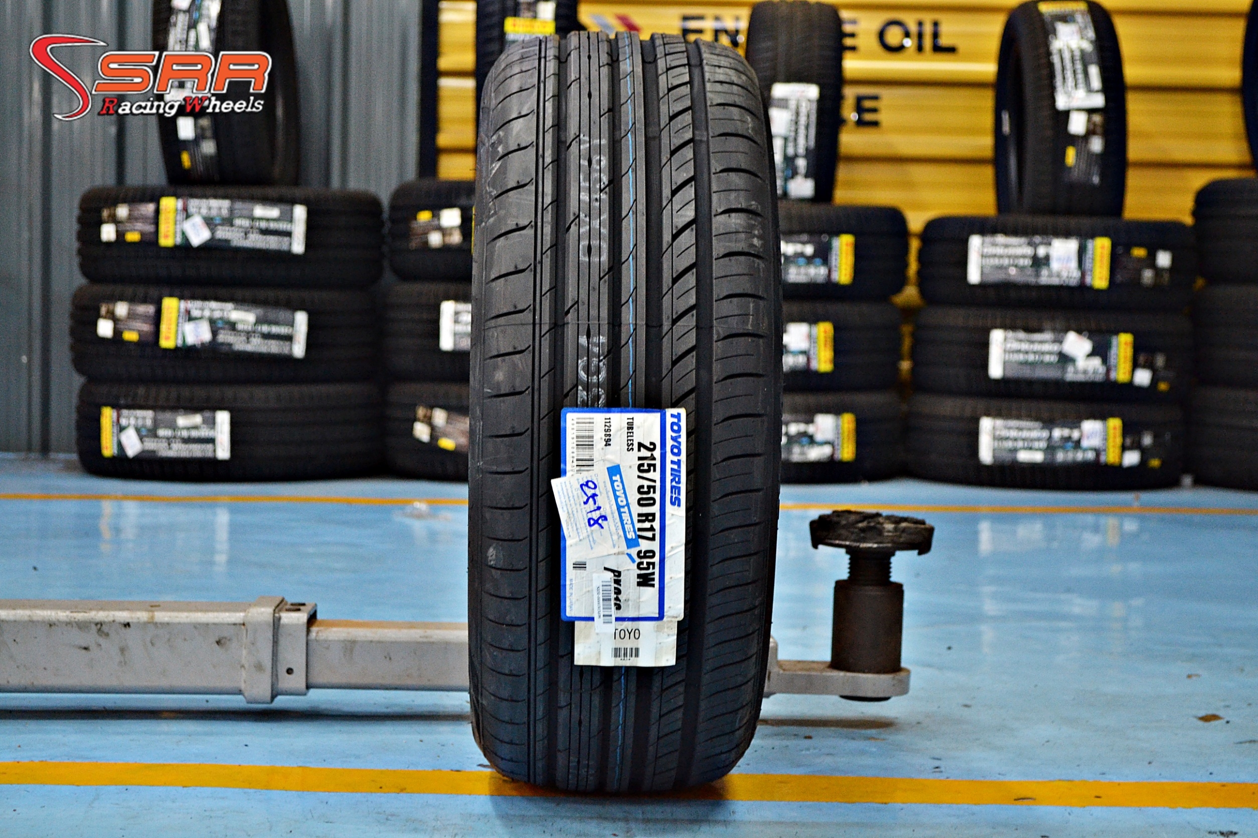 ยางใหม่ TOYO C1S 215/50-17 ราคาพิเศษ