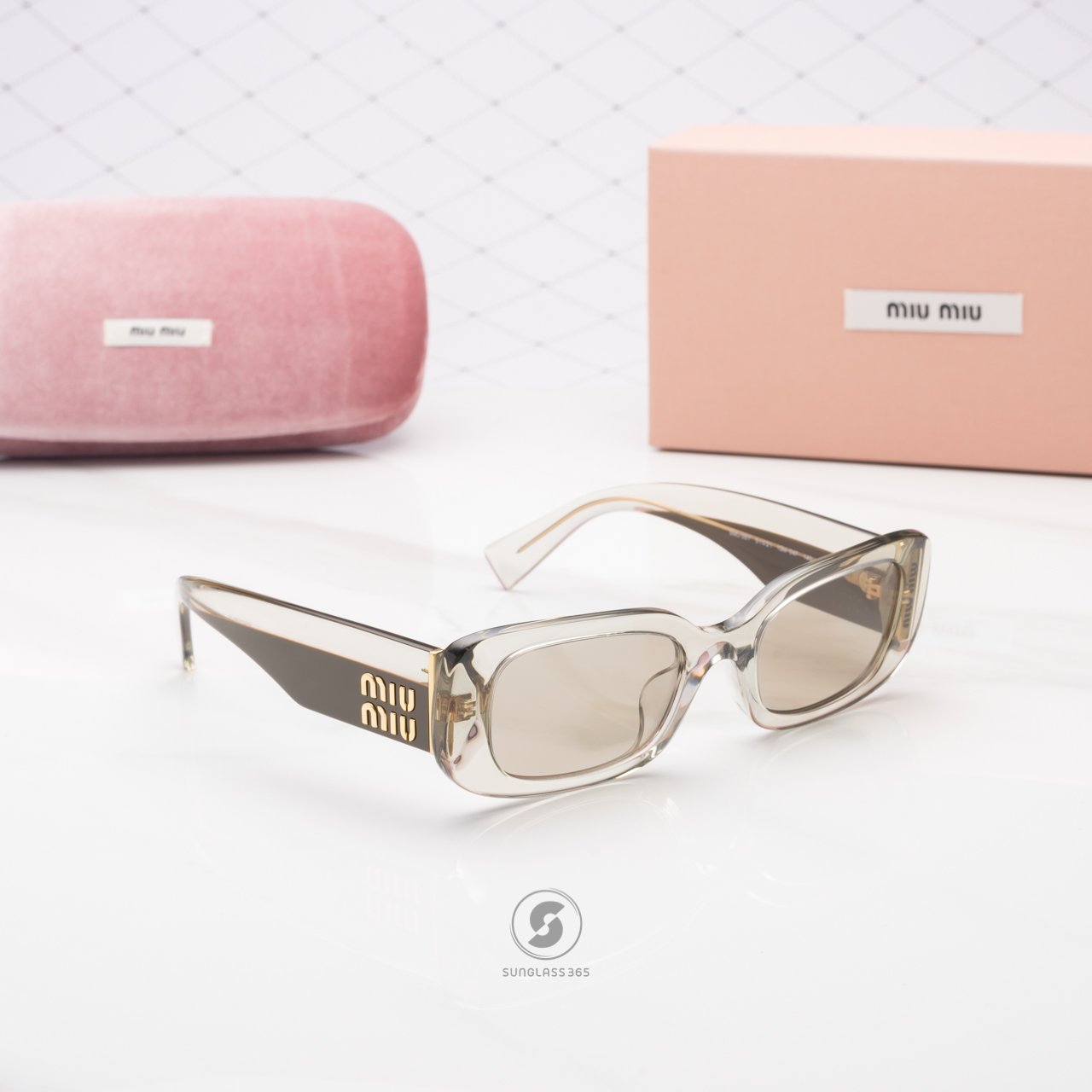 แว่นกันแดด Miu Miu MU08YS 13M04F