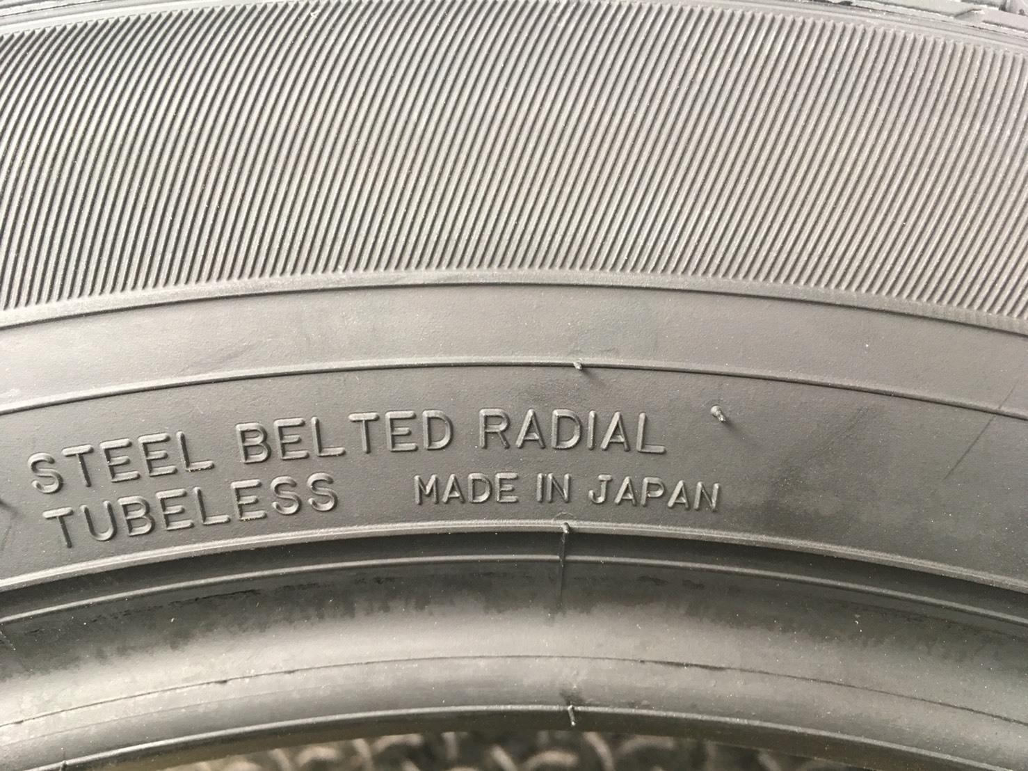 ยาง DUNLOP SP SPORT MAXX050+ 235/55-19 ปี18 เส้น 8500 ปกติ 15000