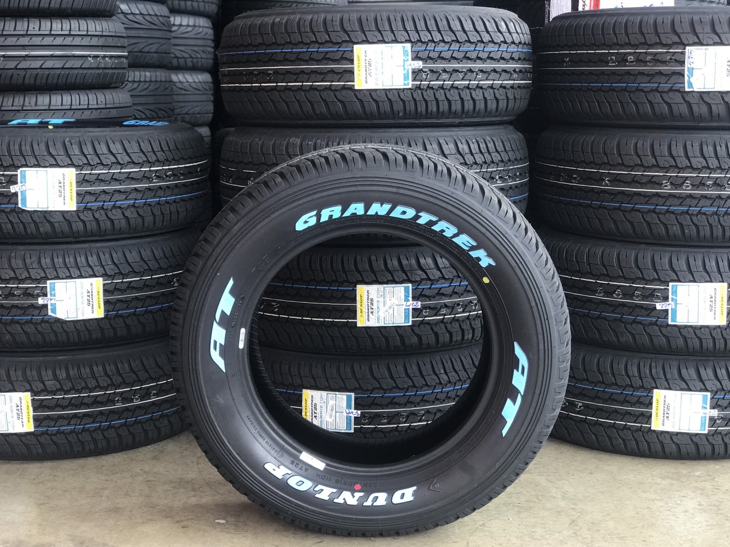 DUNLOP GRANDTREK AT25 265/60R18