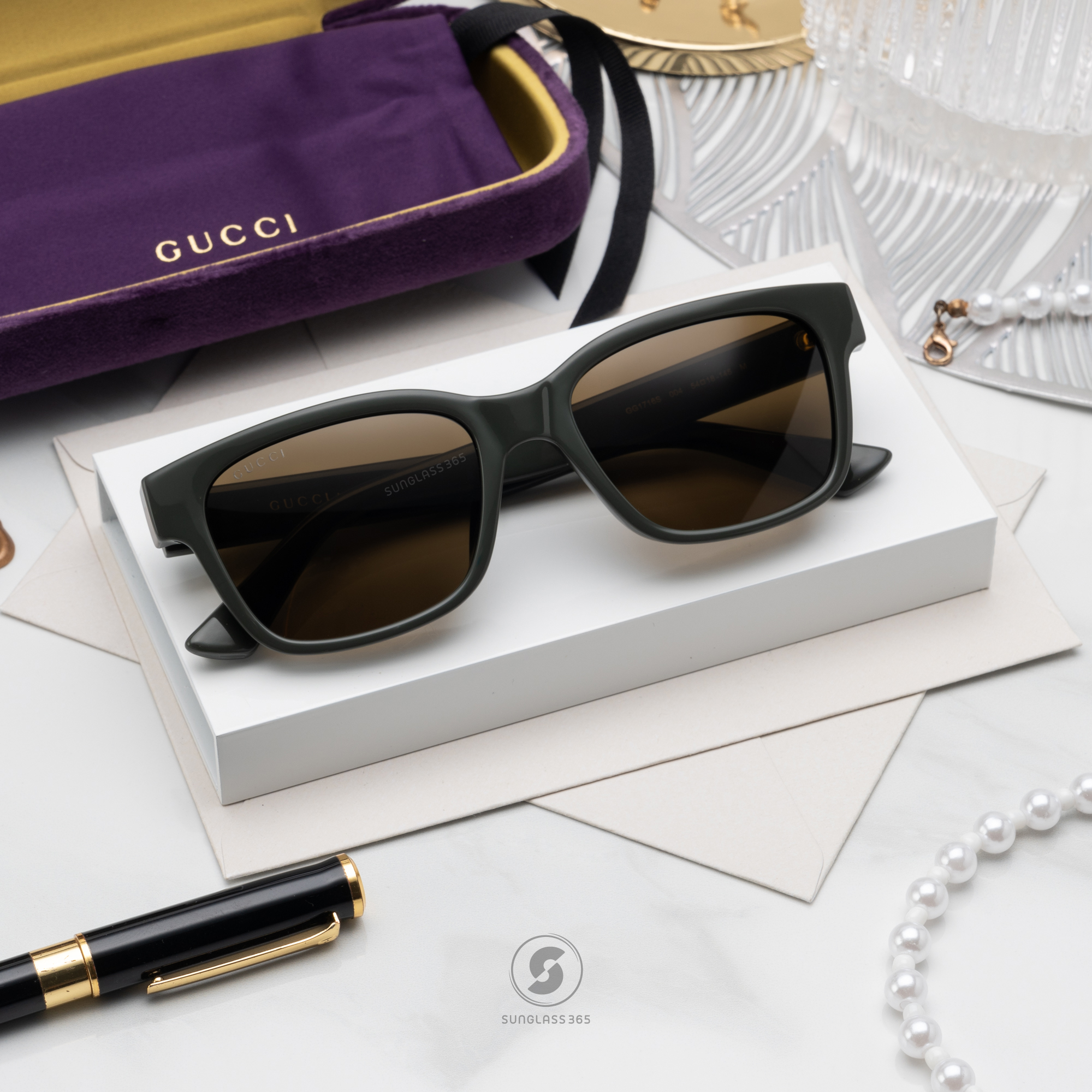 แว่นกันแดด Gucci GG1716S 004