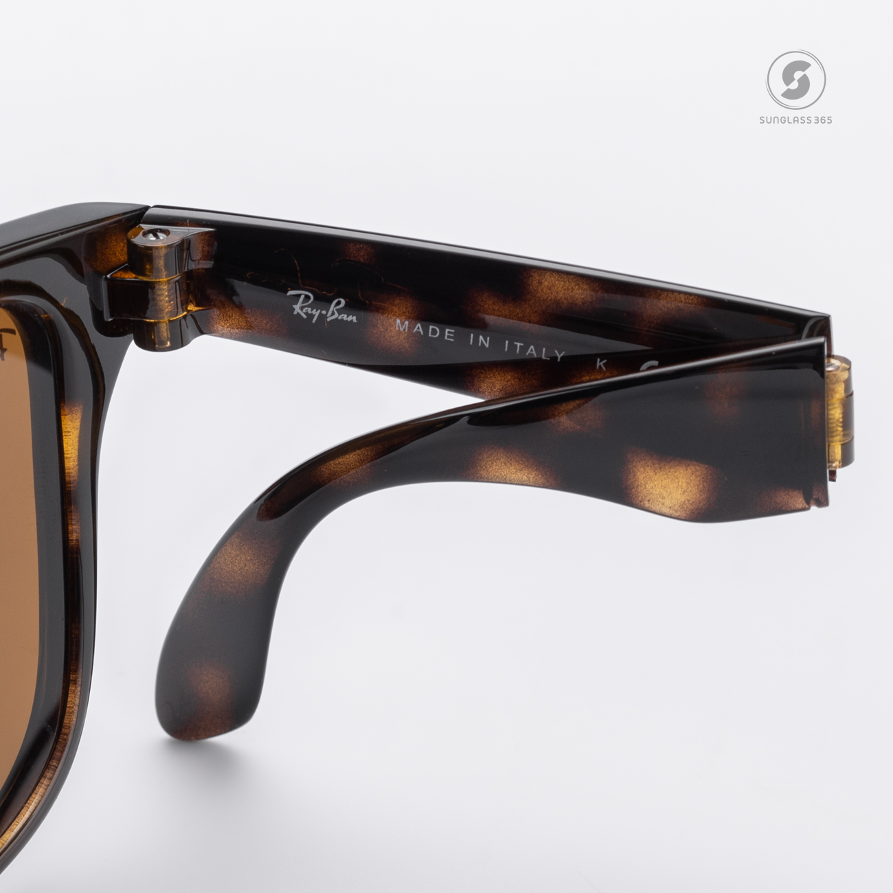 RayBan Wayfarer Folding RB4105 710