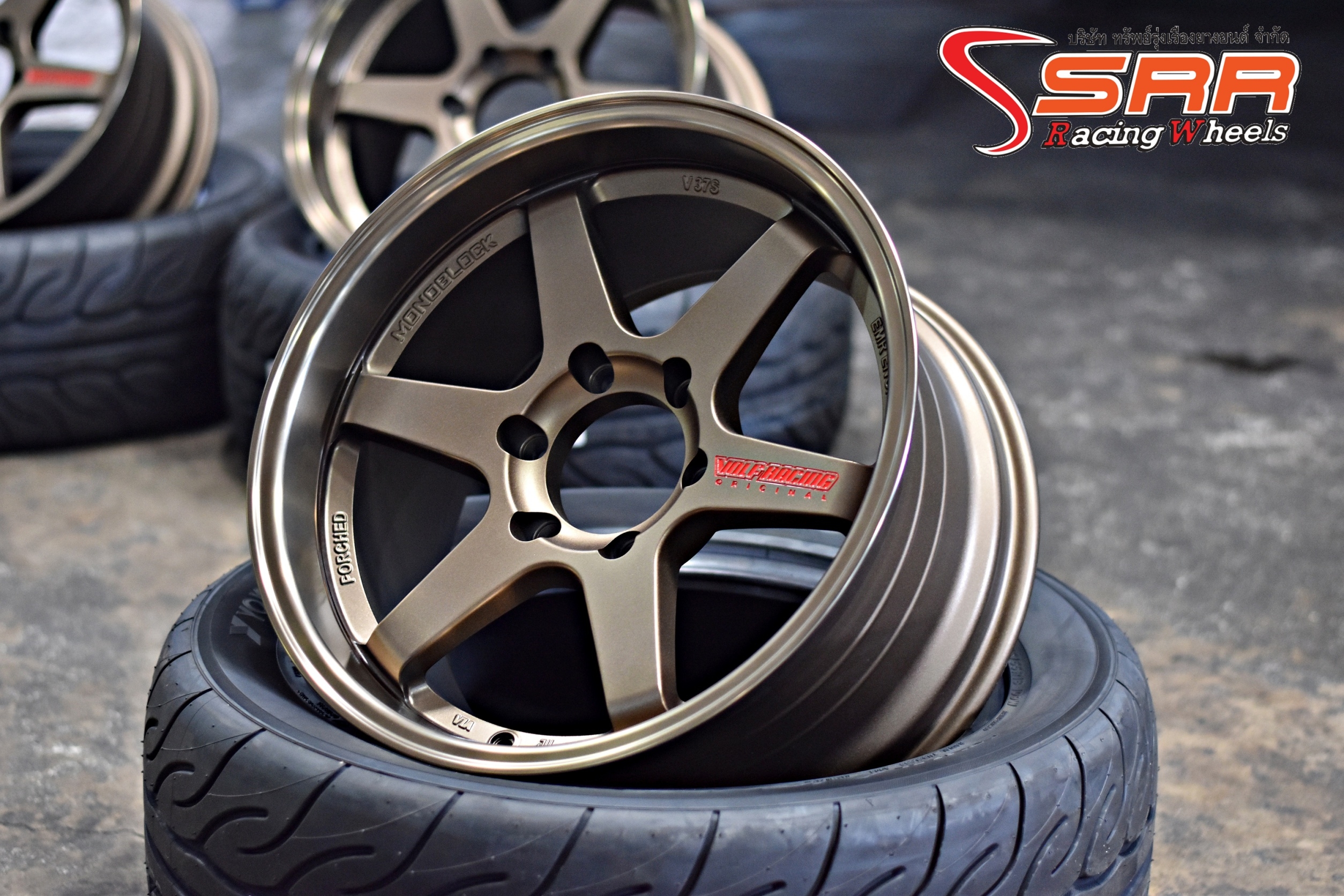 TE37 ขอบ18 หยอดแดง กว้าง9.5 PCD6x139.7 offset+28