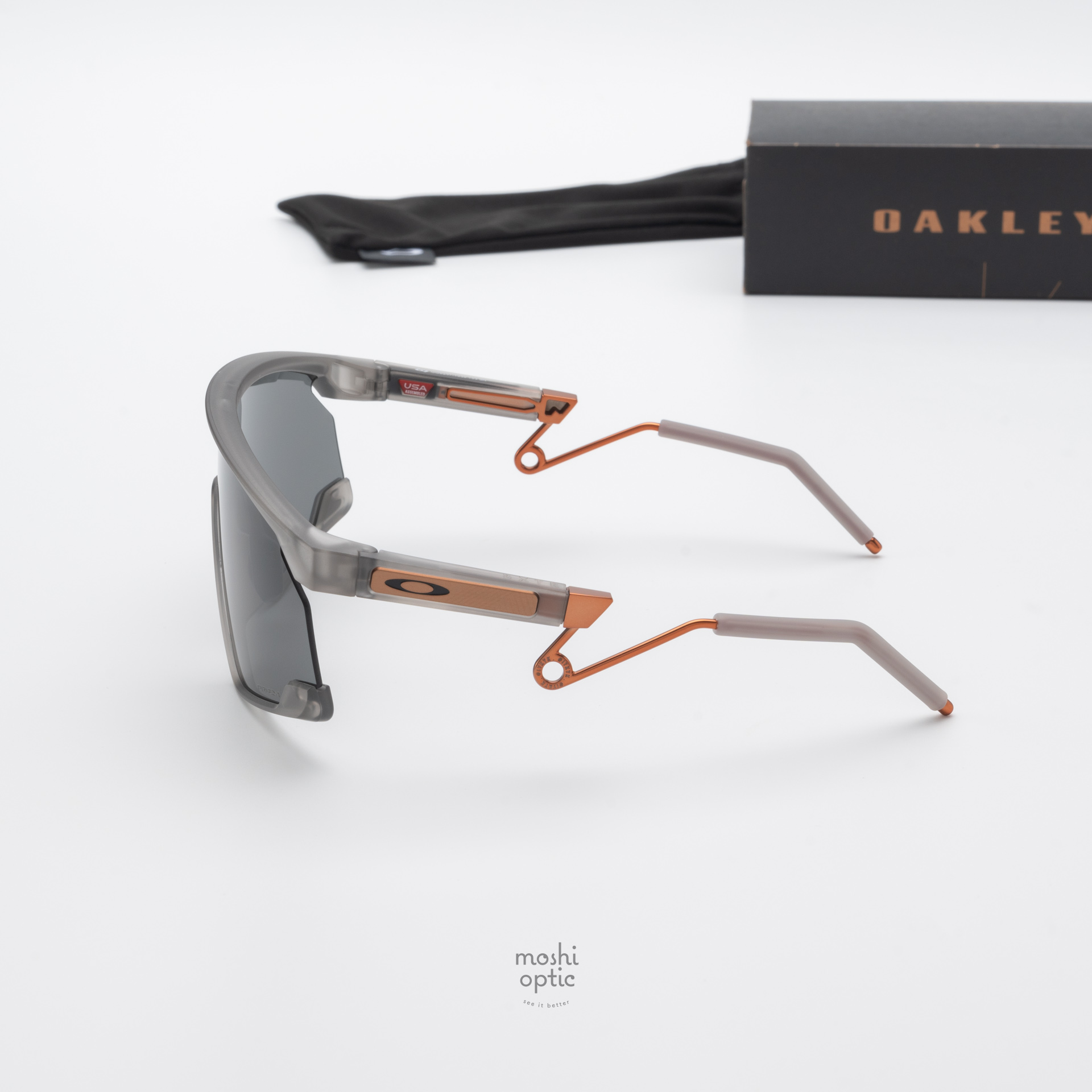 Oakley BXTR METAL OO9237-13 Prizm Grey