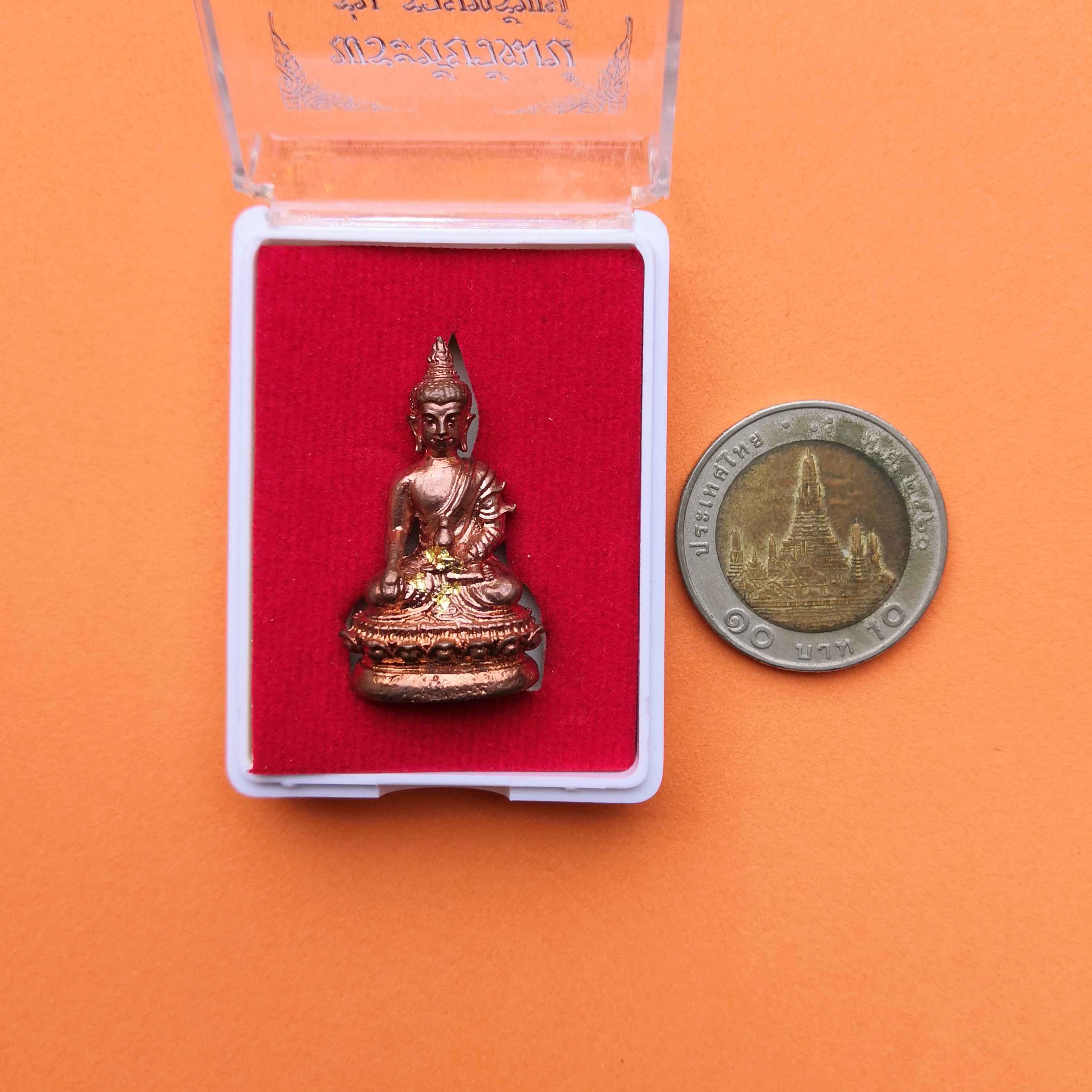 รูปหล่อ พระชัยวัฒน์ รุ่นรวยทรัพย์ วัดอู่ข้าว จ.ปทุมธานี ปี 2565 โครงการทุนการศึกษานักเรียนที่ขาดแคลน เนื้อทองแดง สูง 3 เซน พร้อมกล่องเดิม