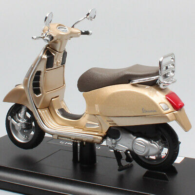 vespa GTS300 2017 gold 4
