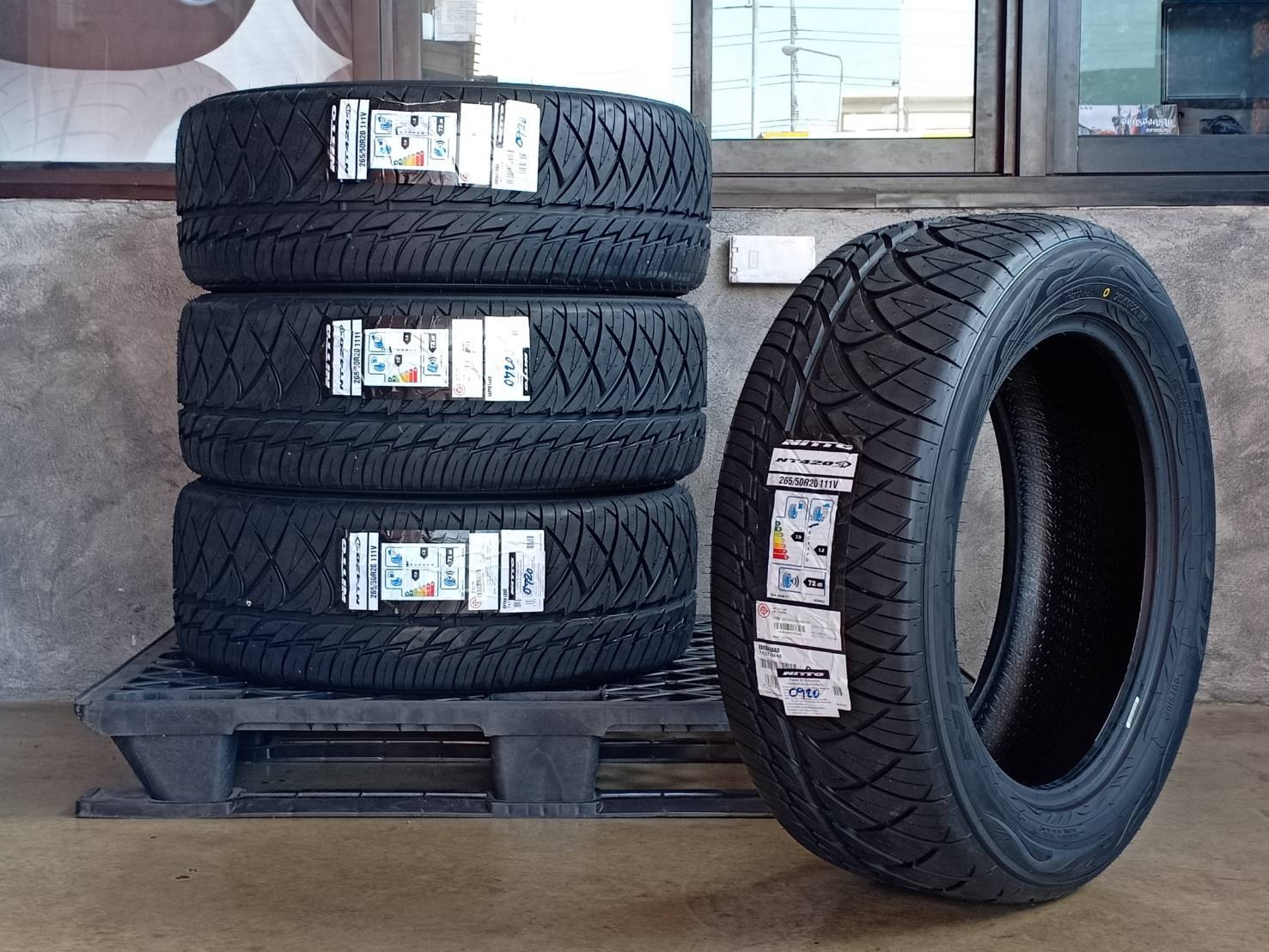 NITTO 265/50R20 NT 420SD 111V MADE IN MALAYSIA