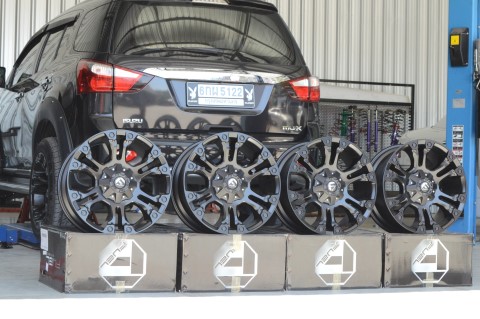 ล้อแท้ FUEL VAPOR ขอบ20 ออฟโรด ราคาพิเศษ