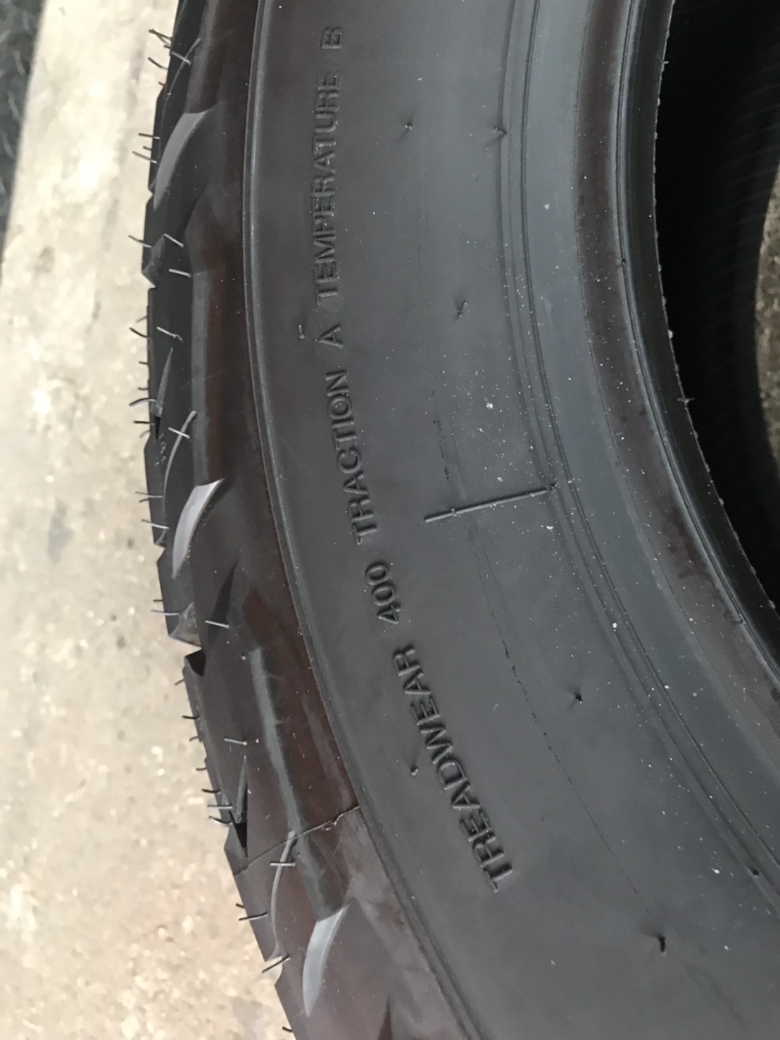 RAIDEN MONSTER AT-2 265/60R18 ยางปี19 ราคาถูก