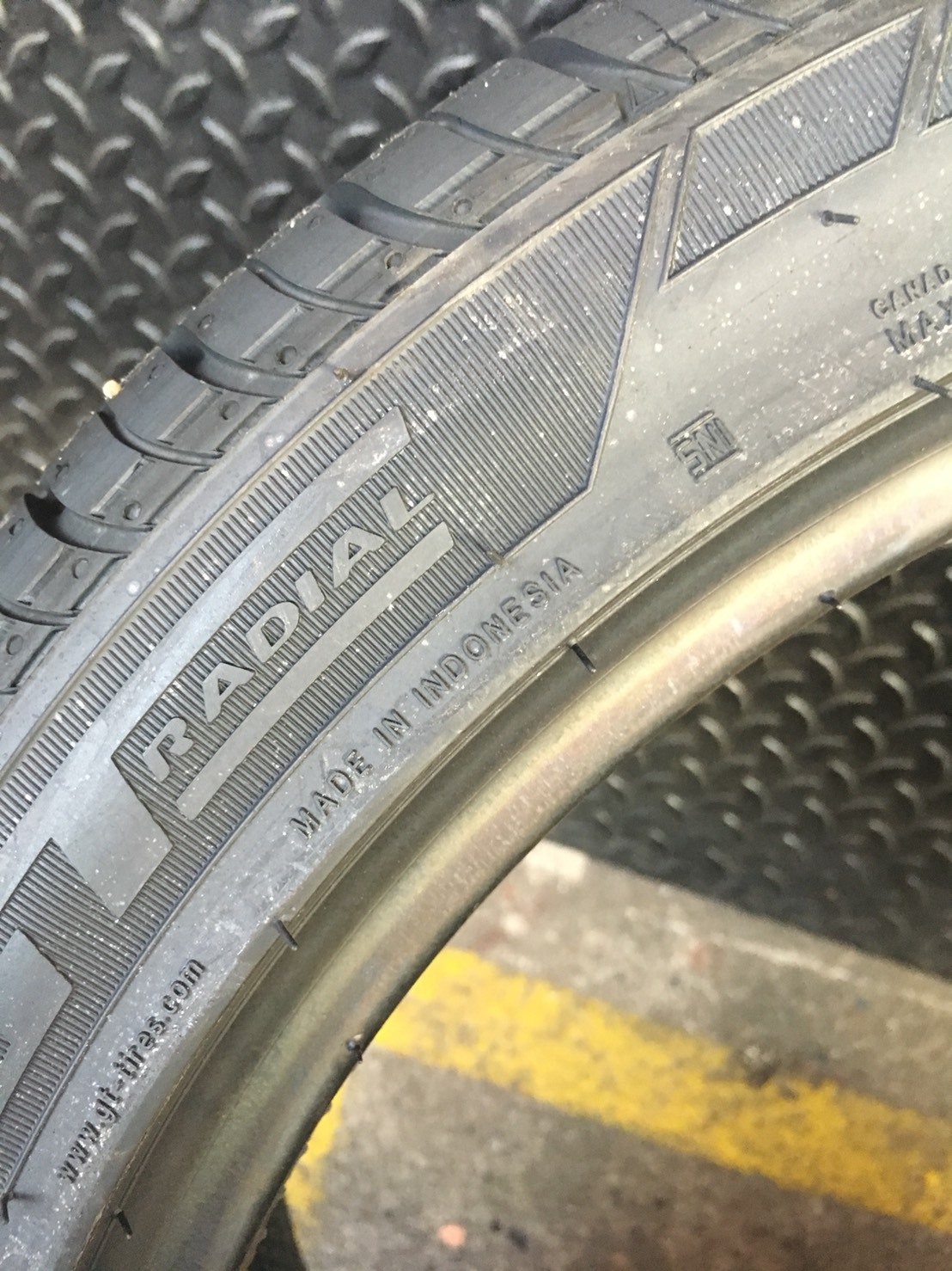 GT RADIAL CHAMPIRO HPY 205/45-17 เส้น 1,xxx บาท ปกติ 3500