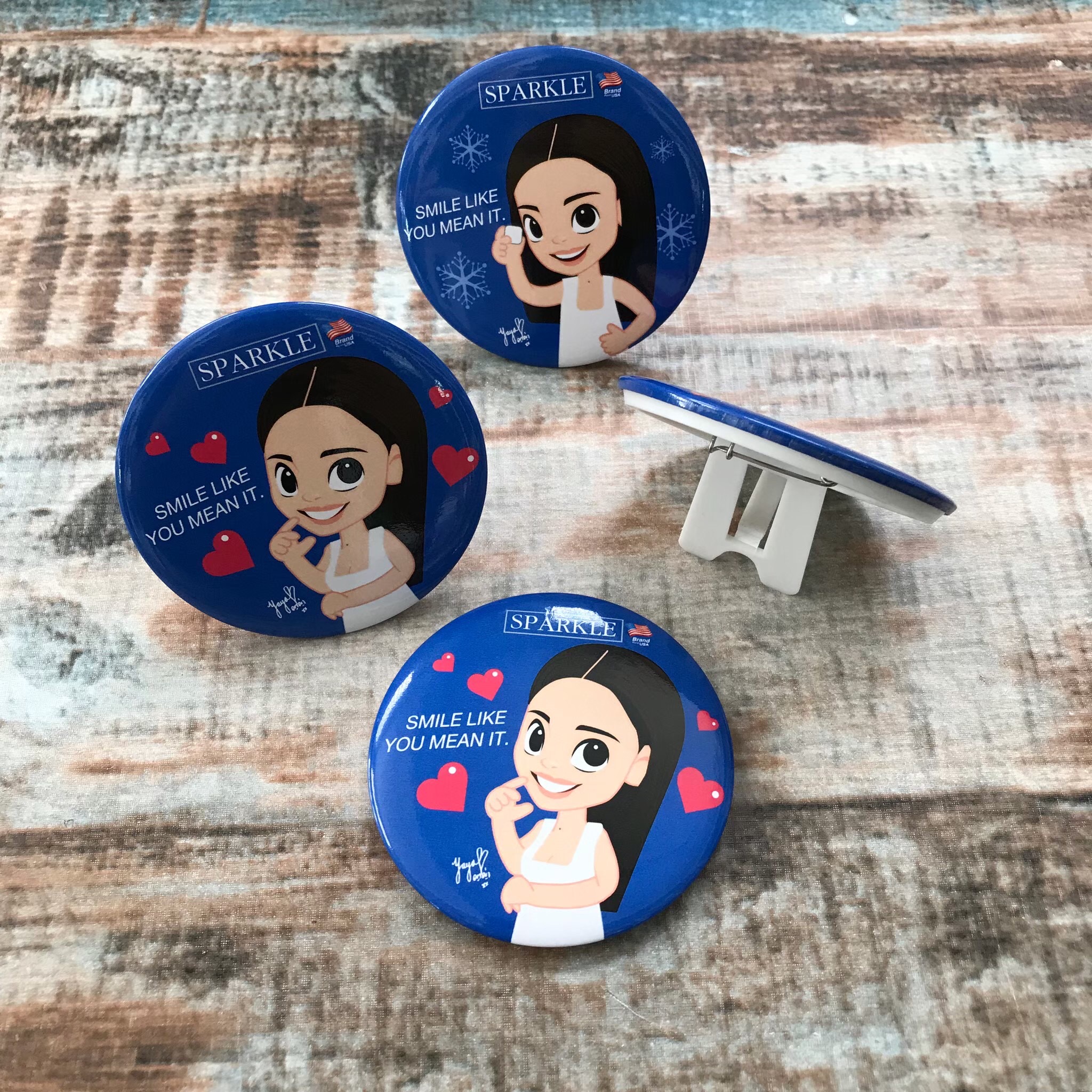 เข็มกลัด รับทําเข็มกลัด ขาตั้งโชว์รูปภาพ 10ซม