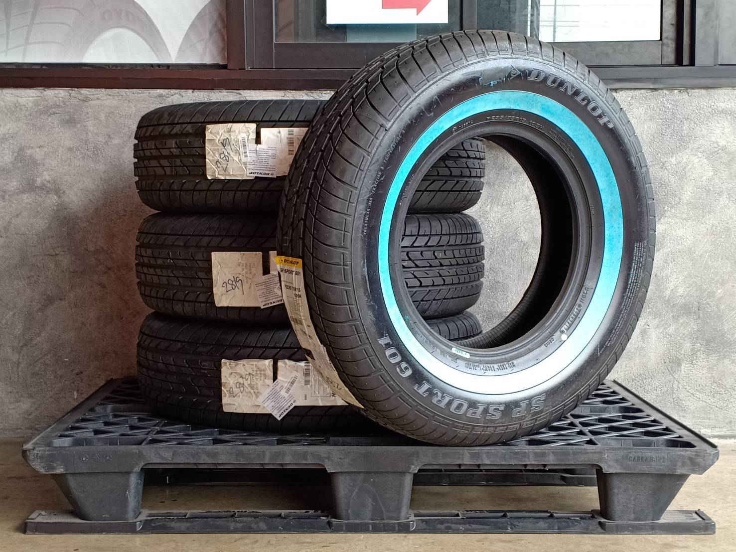 DUNLO PSP SPORT601 235/75R15 105H JAPAN