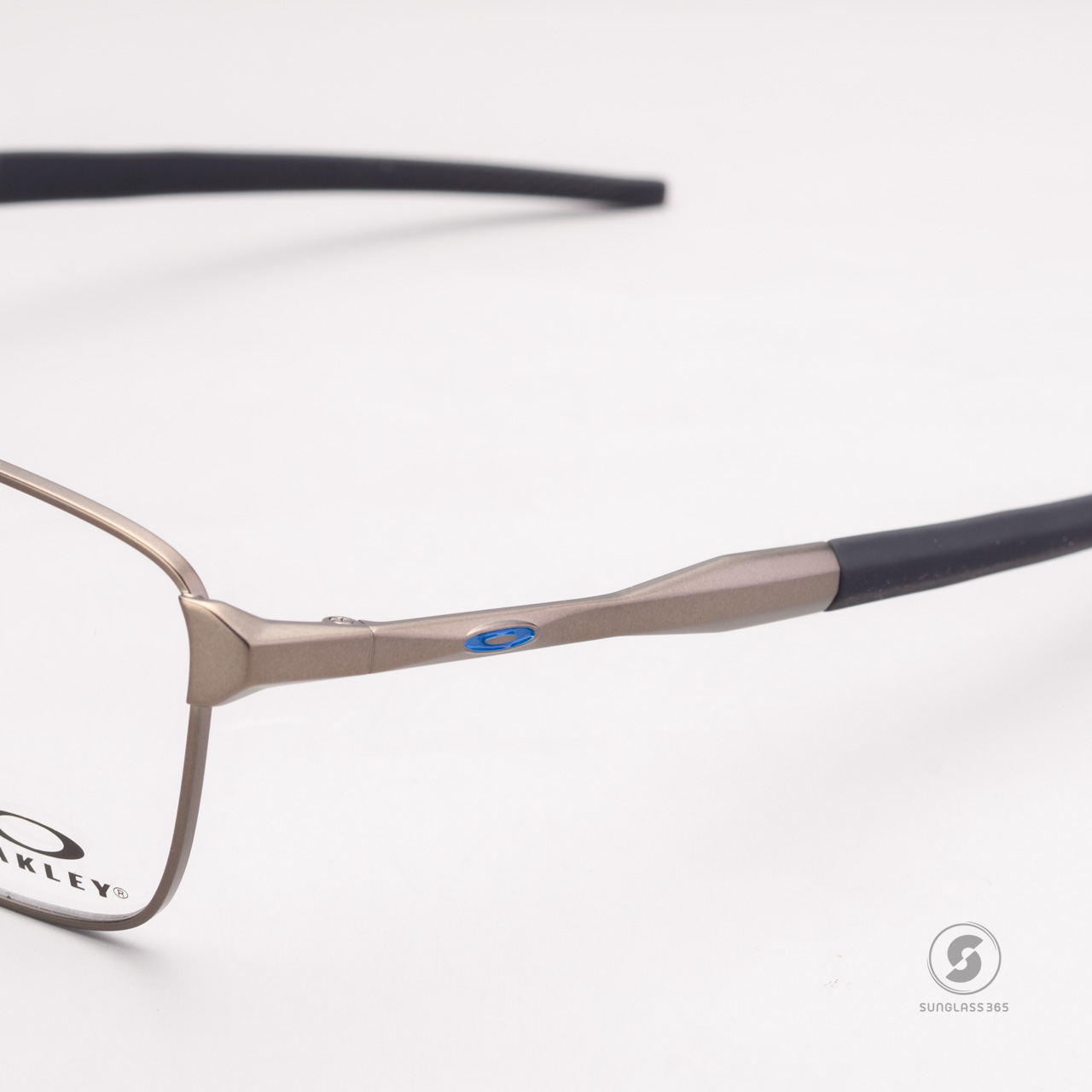 Oakley Dagger Board OX3005-04 Matte Gunmetal
