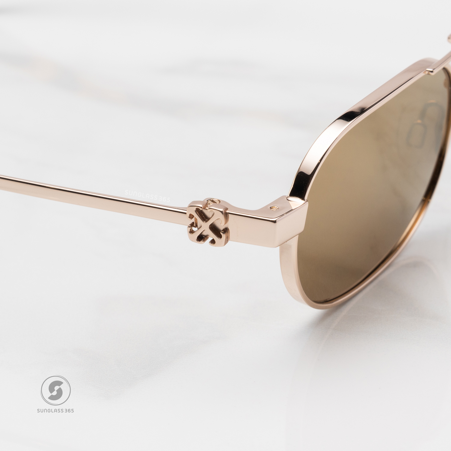 แว่นกันแดด Off-White OERI123 7676