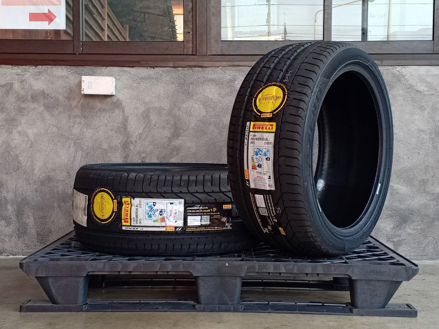 PIRELLI P ZERO (N1) 255/40ZR20 ปี19 ผลิตปรายปี