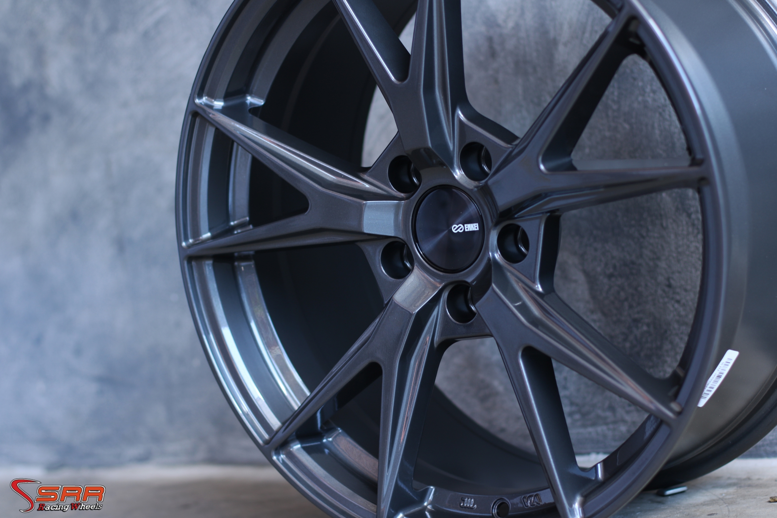 ล้อแท้ ENKEI PHOENIX ขอบ18 พร้อมยาง ชุด 29000 ปกติ 39000