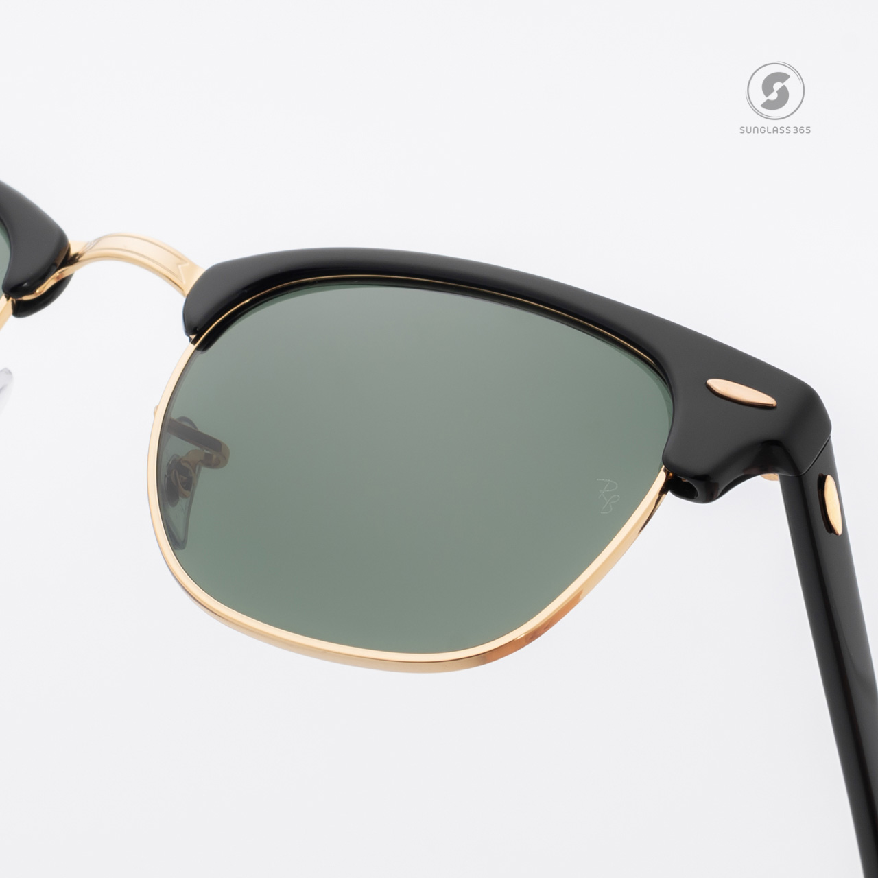 Ray-Ban RB3016 W0365 Clubmaster Black/Gold G-15