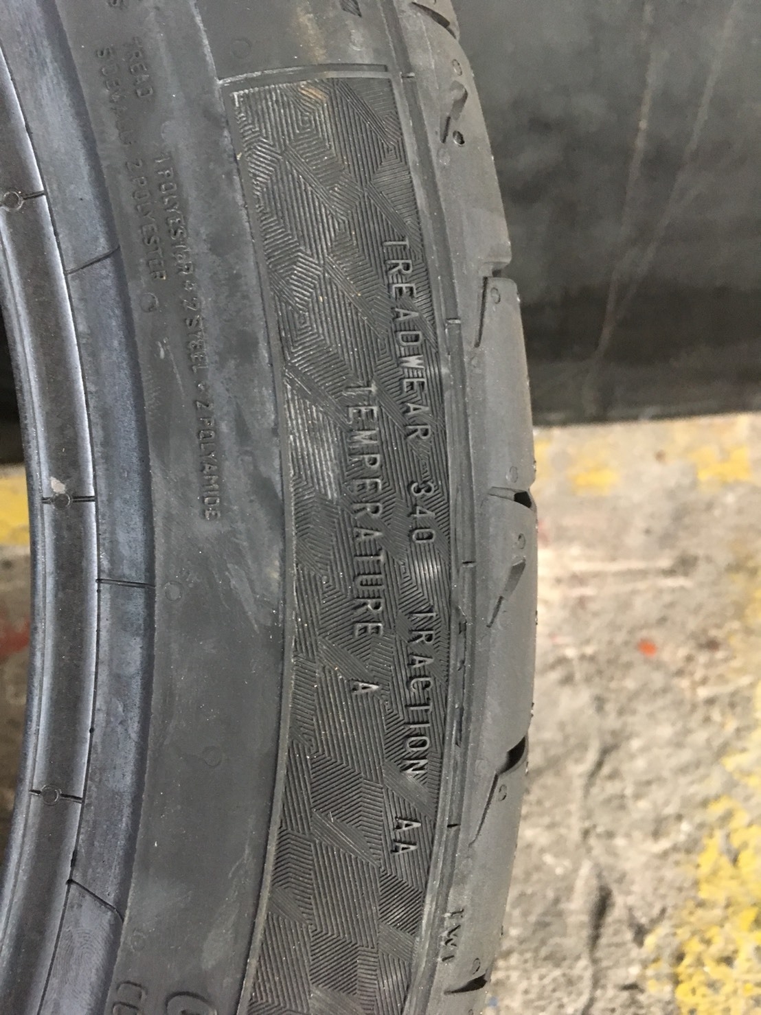 CONTINENTAL CONTACT MC6 245/40-18 เส้น 4500 ปี18 ปกติ 6500