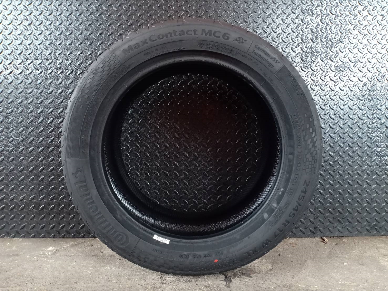 CONTINENTAL MC6 245/45-17 ราคาถูก