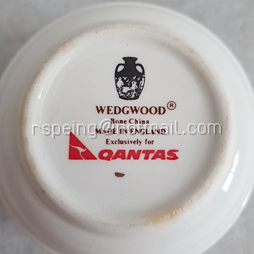 แก้วชากาแฟ Wedgwood ขอบทอง สายการบิน Qantas