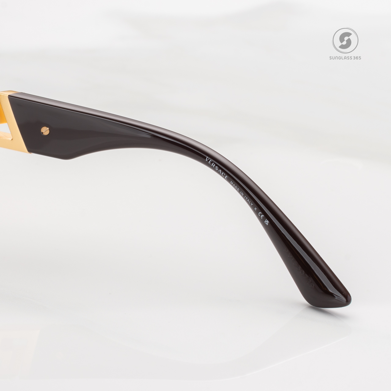 แว่นกันแดด Versace La Greca VE4420 535673