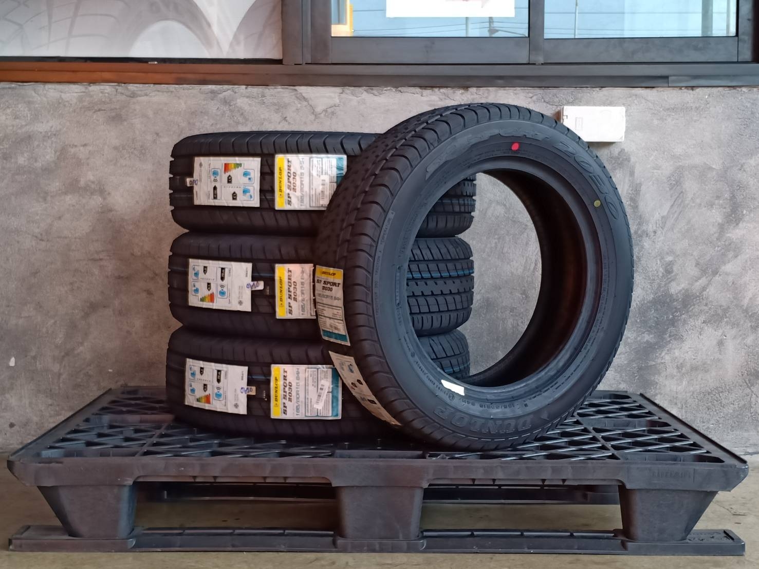 DUNLOP 185/60R15 SP SPORT 2030 84H MADE IN THAILAND
