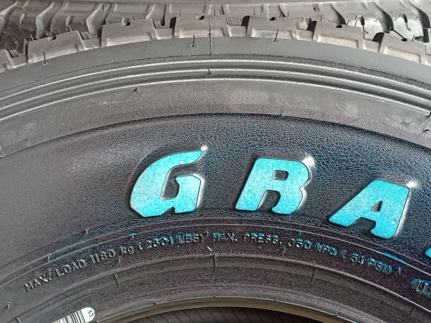 ยางใหม่ DUNLOP TG28 275/70-16 ซื้อ4 แถมฟรี1