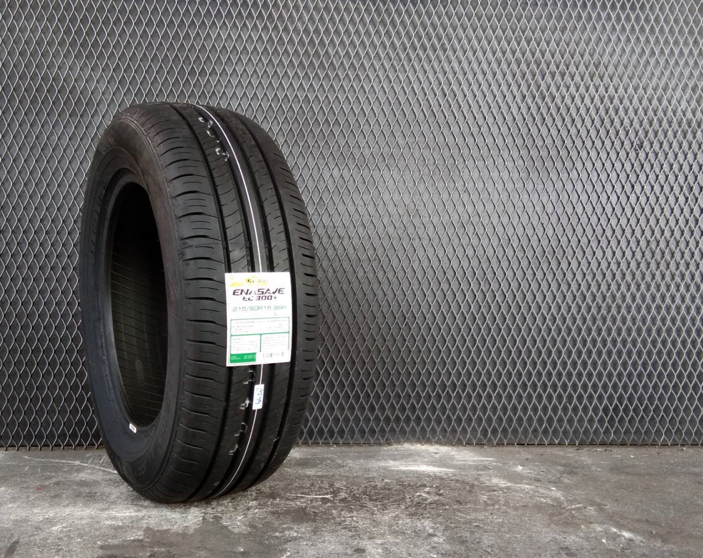 #แนะนำยางใหม่ #DUNLOP_EC300+ 215/60R16 เส้น 3250 ปกติ 4000 ปี18