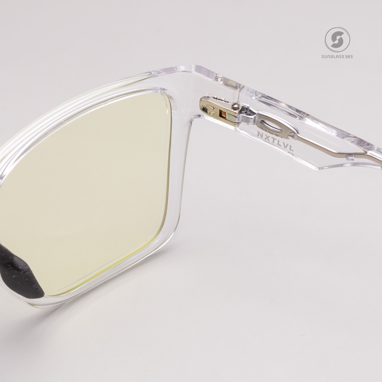 Oakley NXTLVL Gaming OO9249-02 Polished Clear