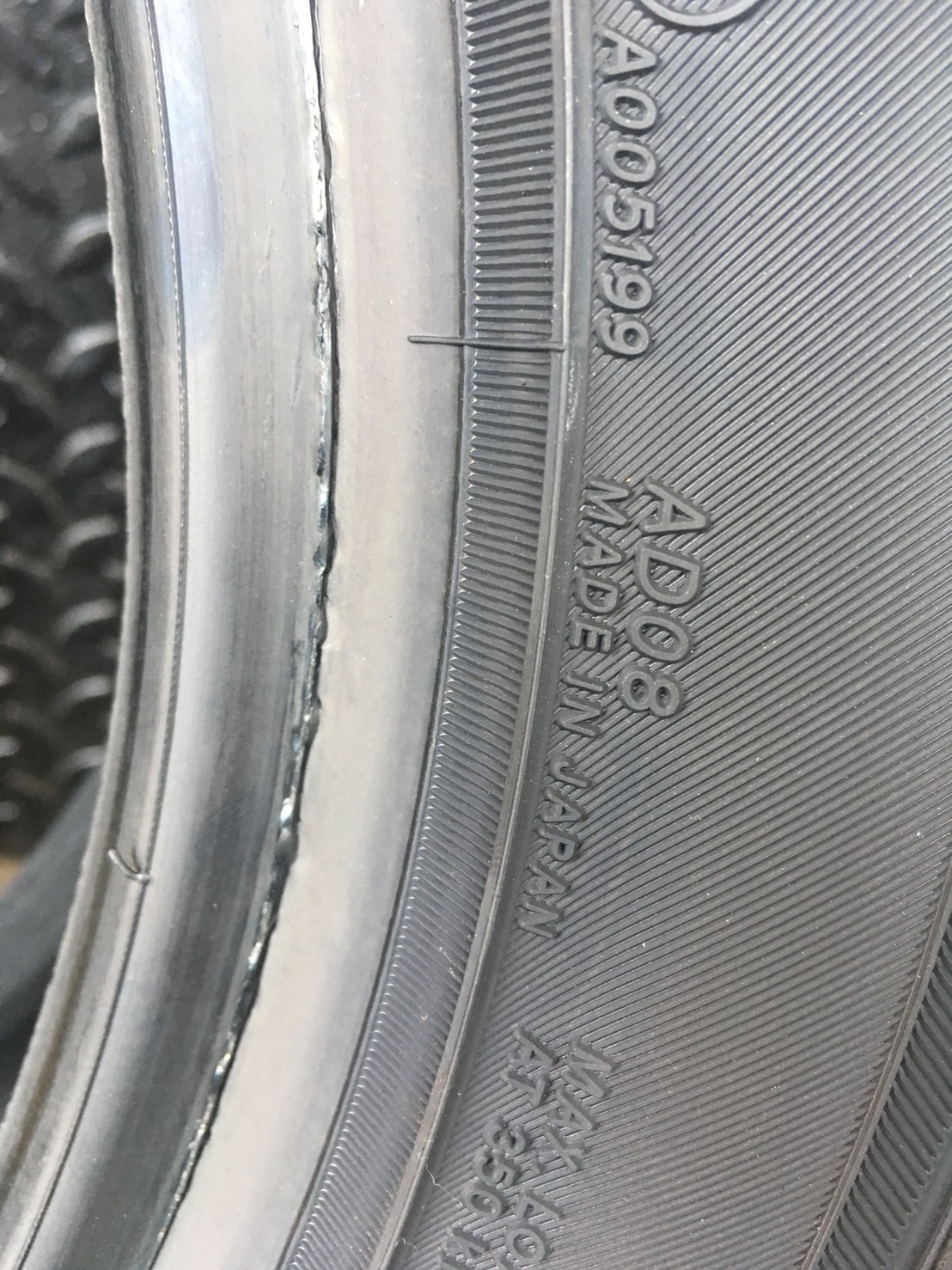 YOKOHAMA AD08R 195-50-15 เส้น 3750 ปกติ 4800