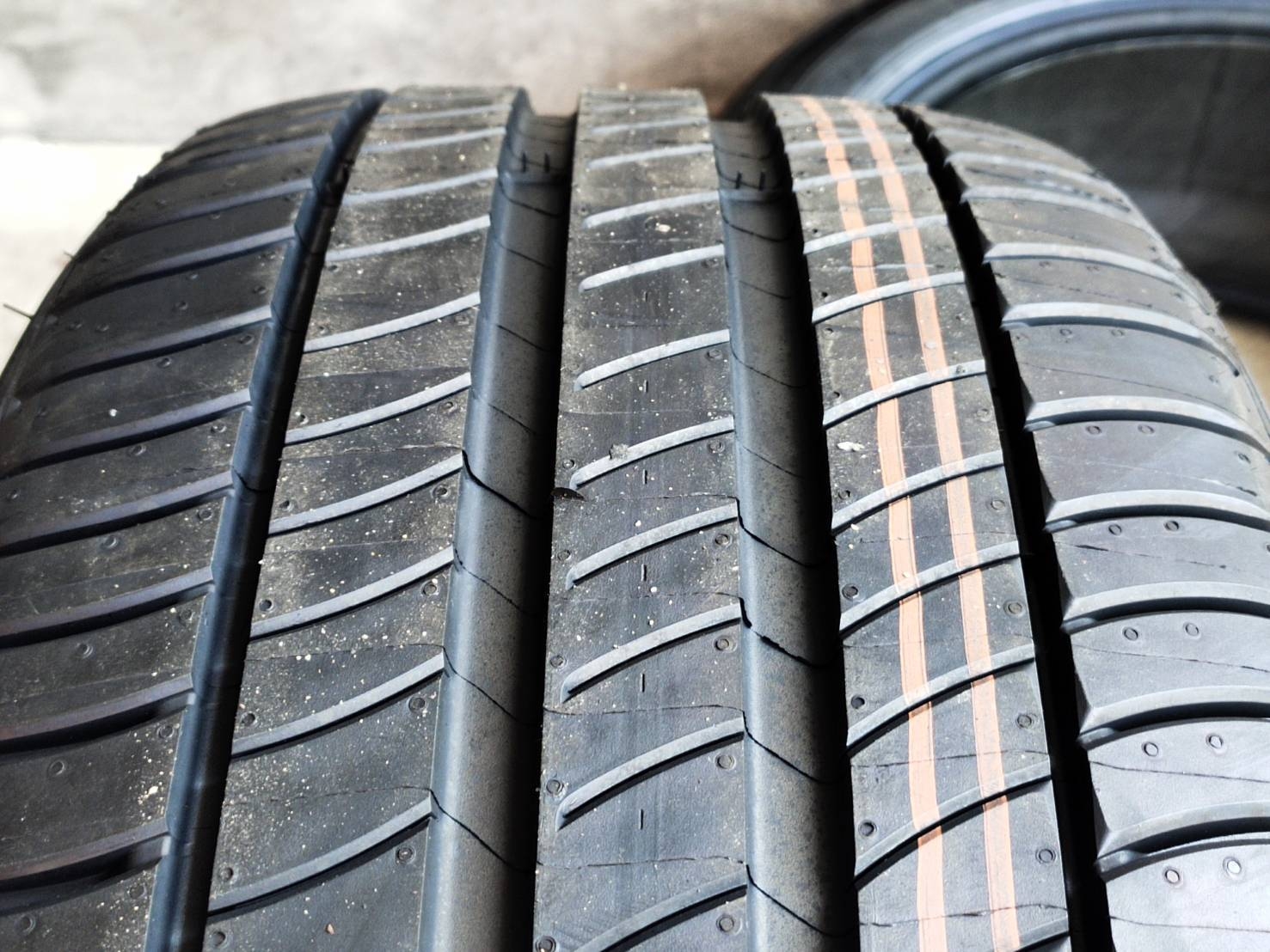 MICHELIN 245/45R18 PRIMACY 3ZP *MOE 100Y MADE IN ITALY
