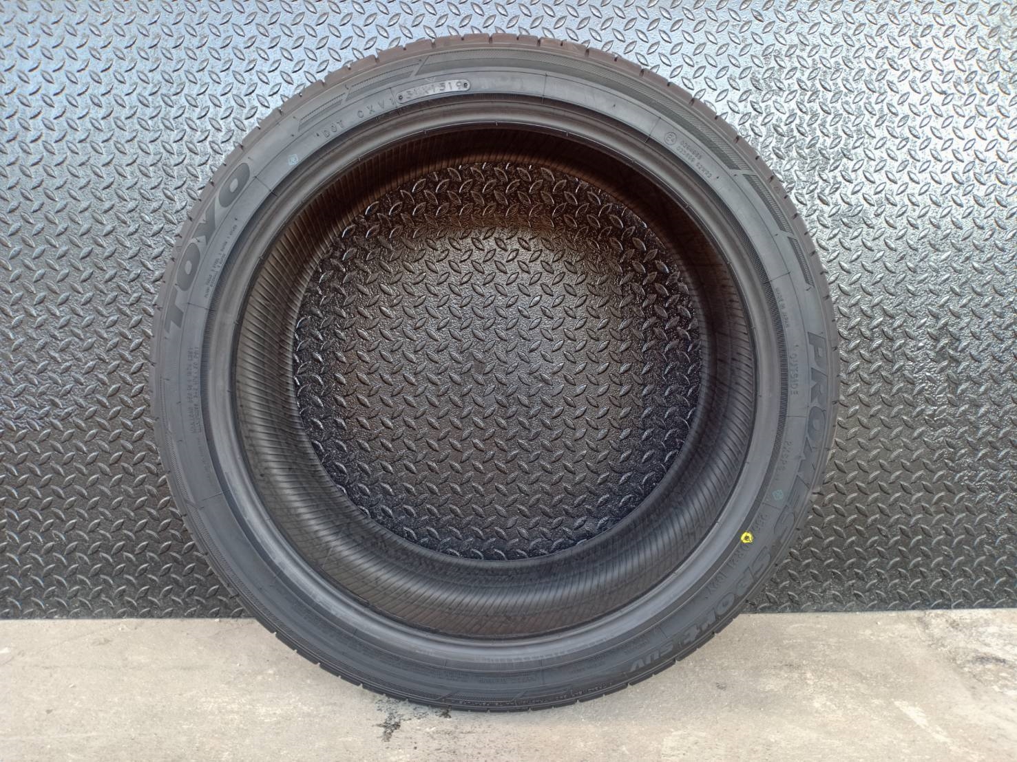 TOYO 255/40R21 PROXES SPORT SUV ราคาส่ง