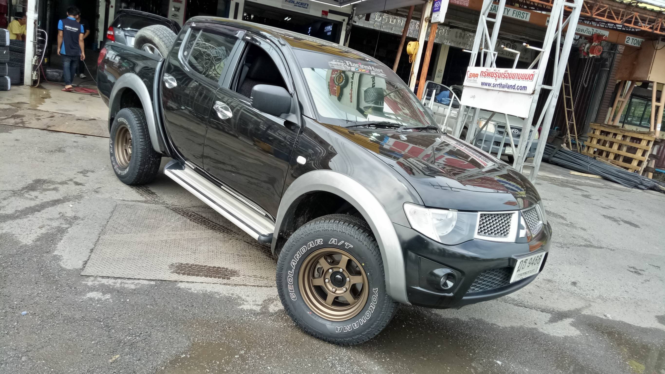 ล้อ OFFROAD ขอบ16พร้อมยาง MONSTER ชุด 23900 ปกติ 32000