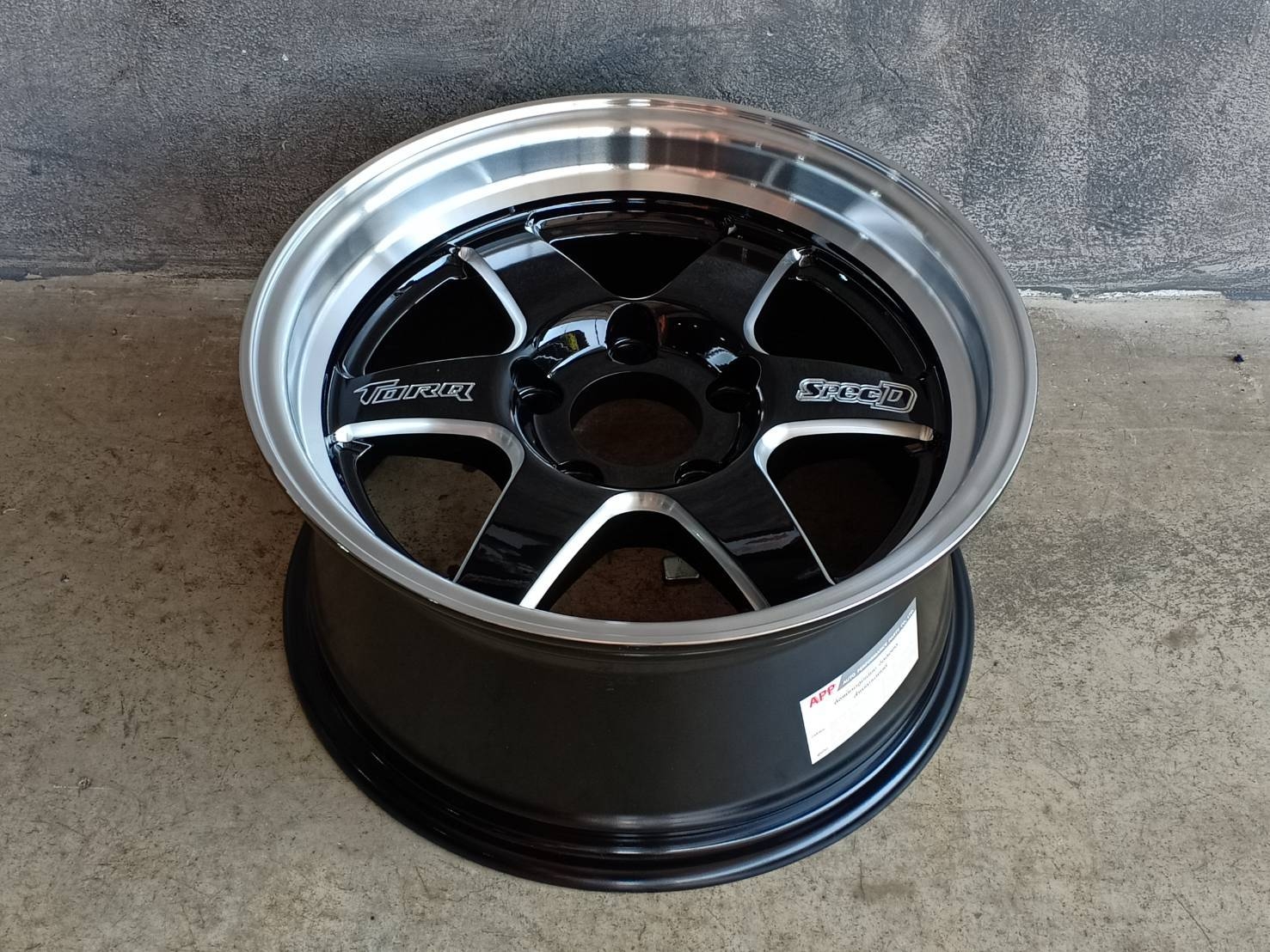 D1S 15X7.5 5H114.3 20 73.1 BKM ต้องการส่วนลดราคาพิเศษ กรุณาสอบถาม
