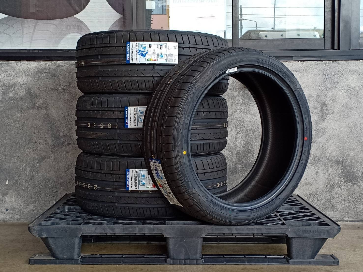 FALKEN 245/40ZR20 AZENIS FK453 99Y MADE IN JAPAN