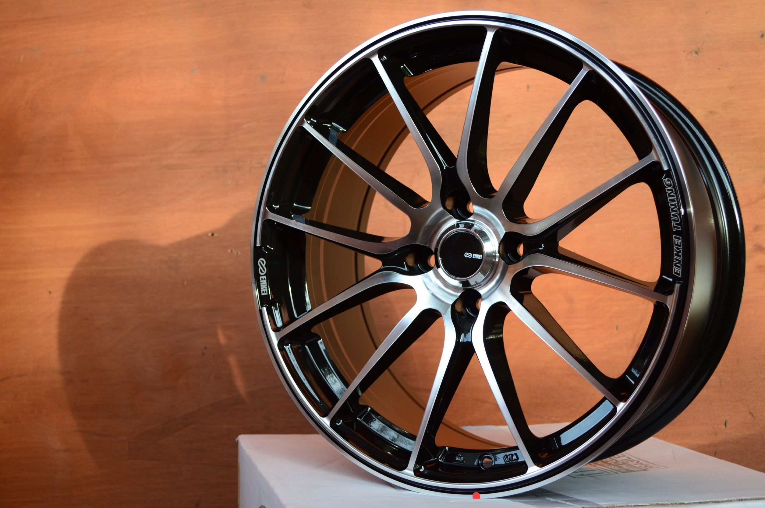 ล้อแท้ ENKEI TUNING ราคาพิเศษ