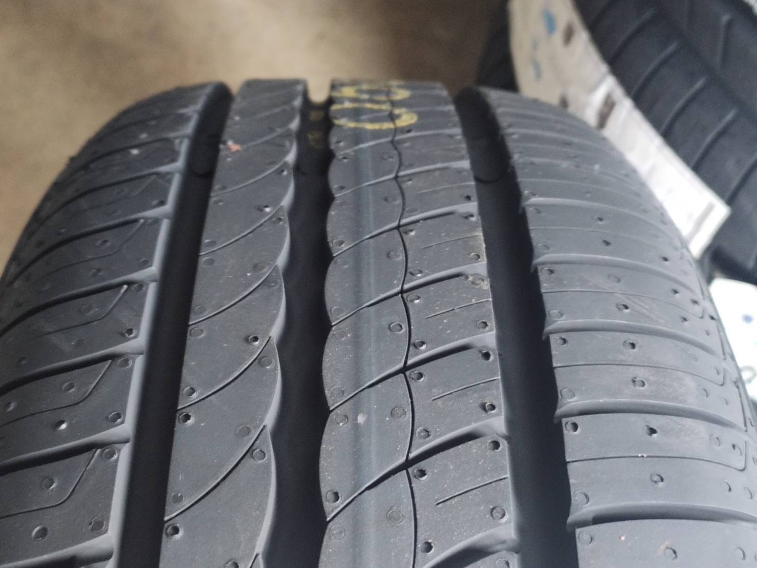 PIRELLI CINTURATO P1 VERDE 185/55R15