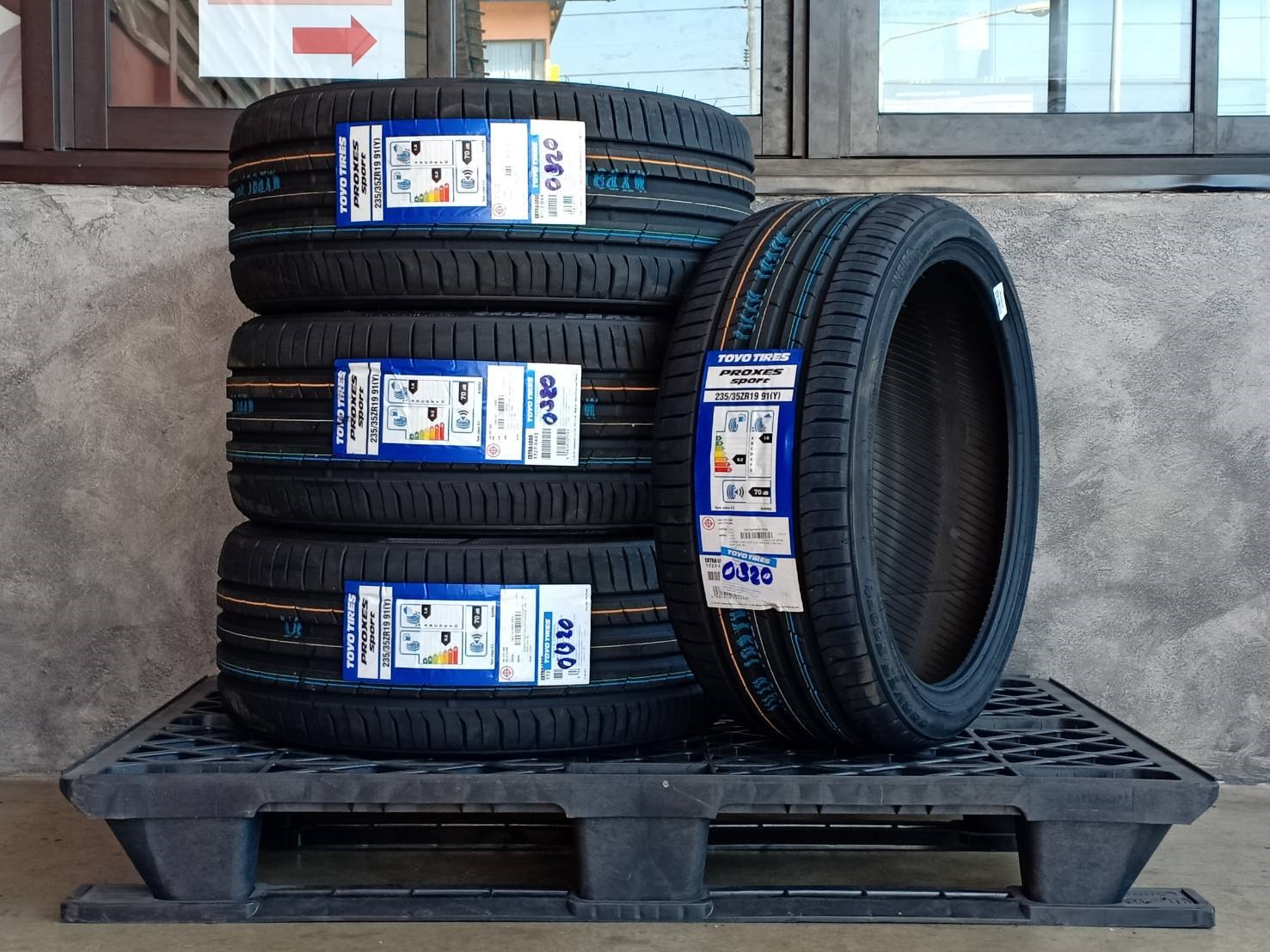 TOYO 235/35ZR19 PROXES SPORT 91Y MADE IN JAPAN