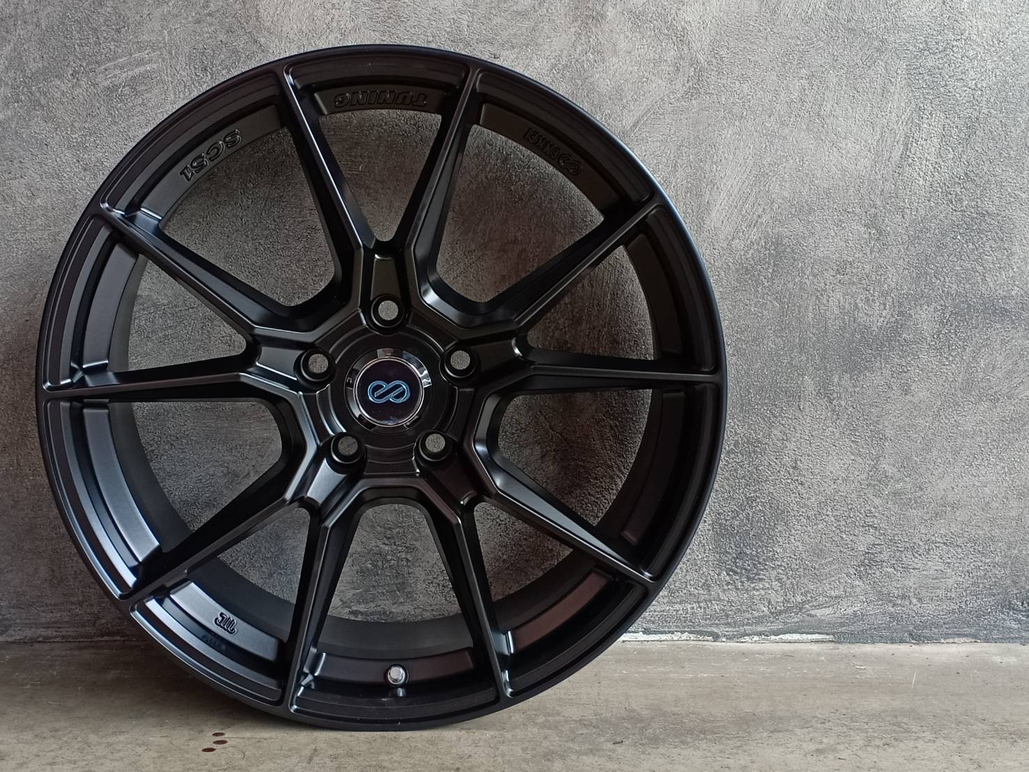 ล้อแม็ก ENKEI SC51 18X8.5 5X114.3 ET+ 40