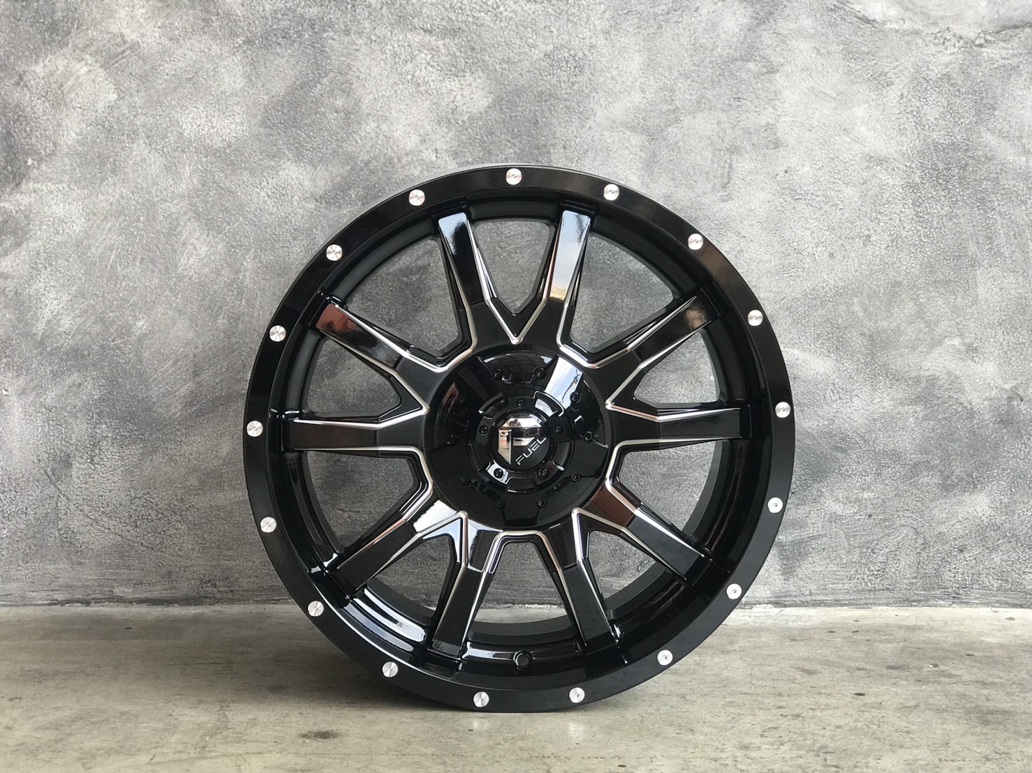 ล้อแท้ #FUEL #VANDAL ขอบ20 ราคาถูก