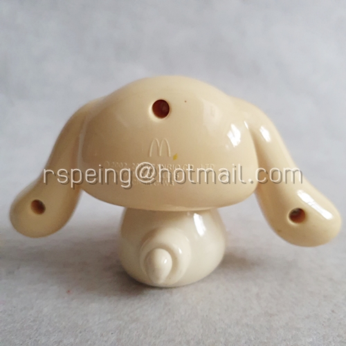 แมคโดนัลด์ แฮปปี้ มีล ทอยส์ 2006 : ซินเนมอนโรลถือกลีบส้ม McDonald’s Happy Meal Toys 2006 : Cinnamonroll