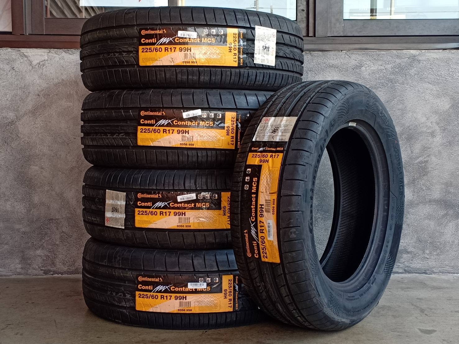 CONTINENTAL 225/60R17 CONTACT MC5 99H MADE IN MALAYSIA