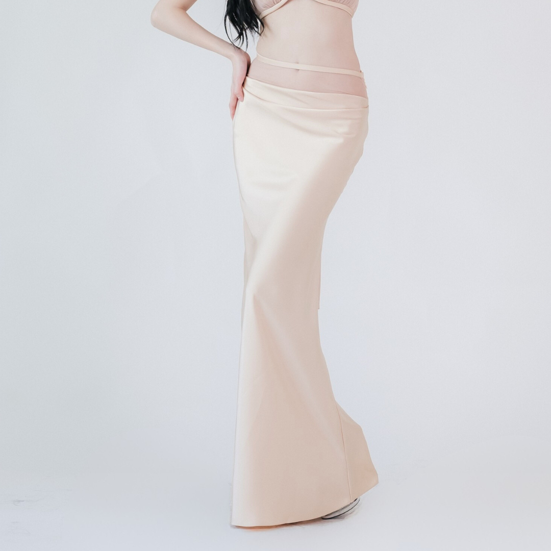 Lism MS-024 The Illume Curve Skirt กระโปรงยาวซาติน