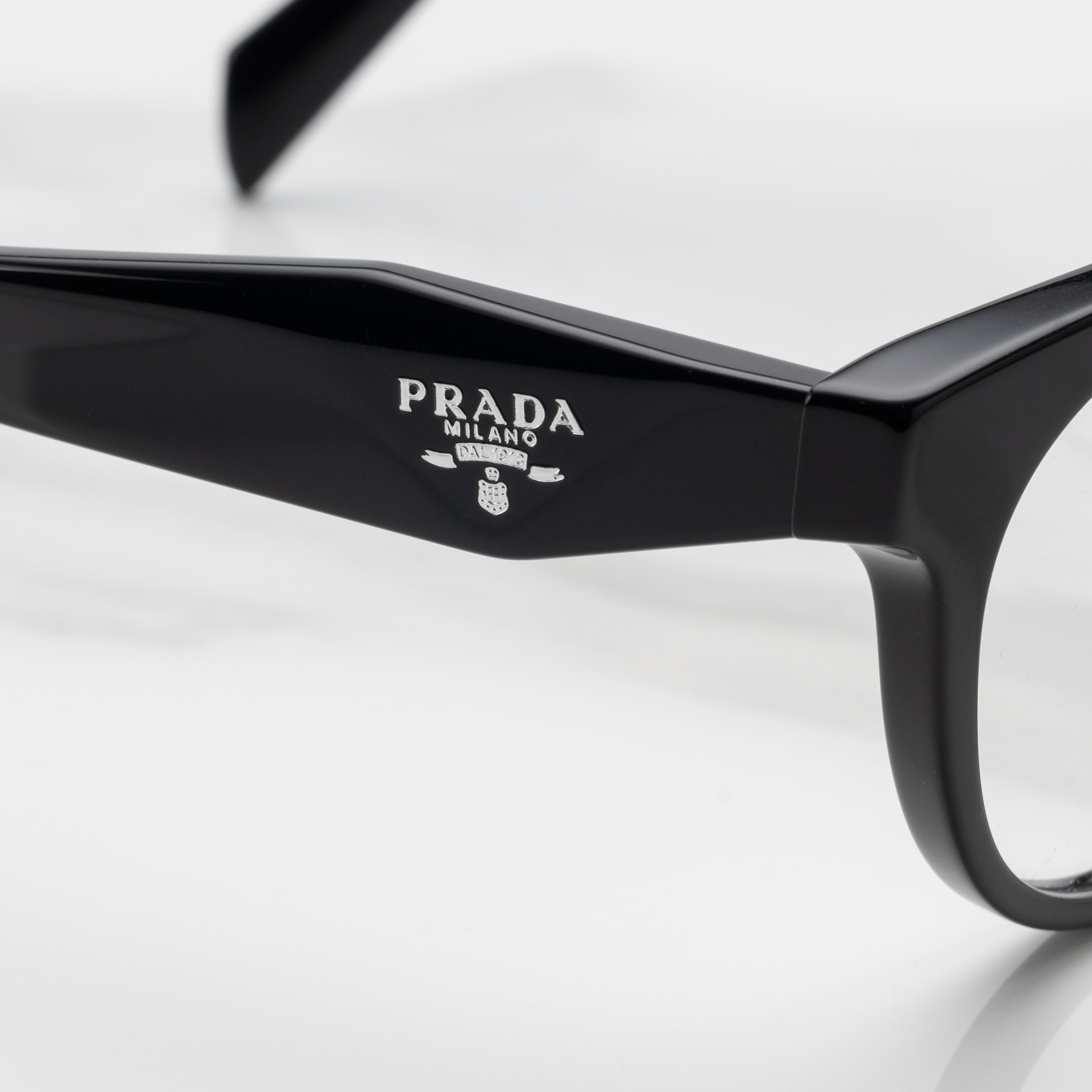 แว่นสายตา PRADA PRB06VD 16K1O1