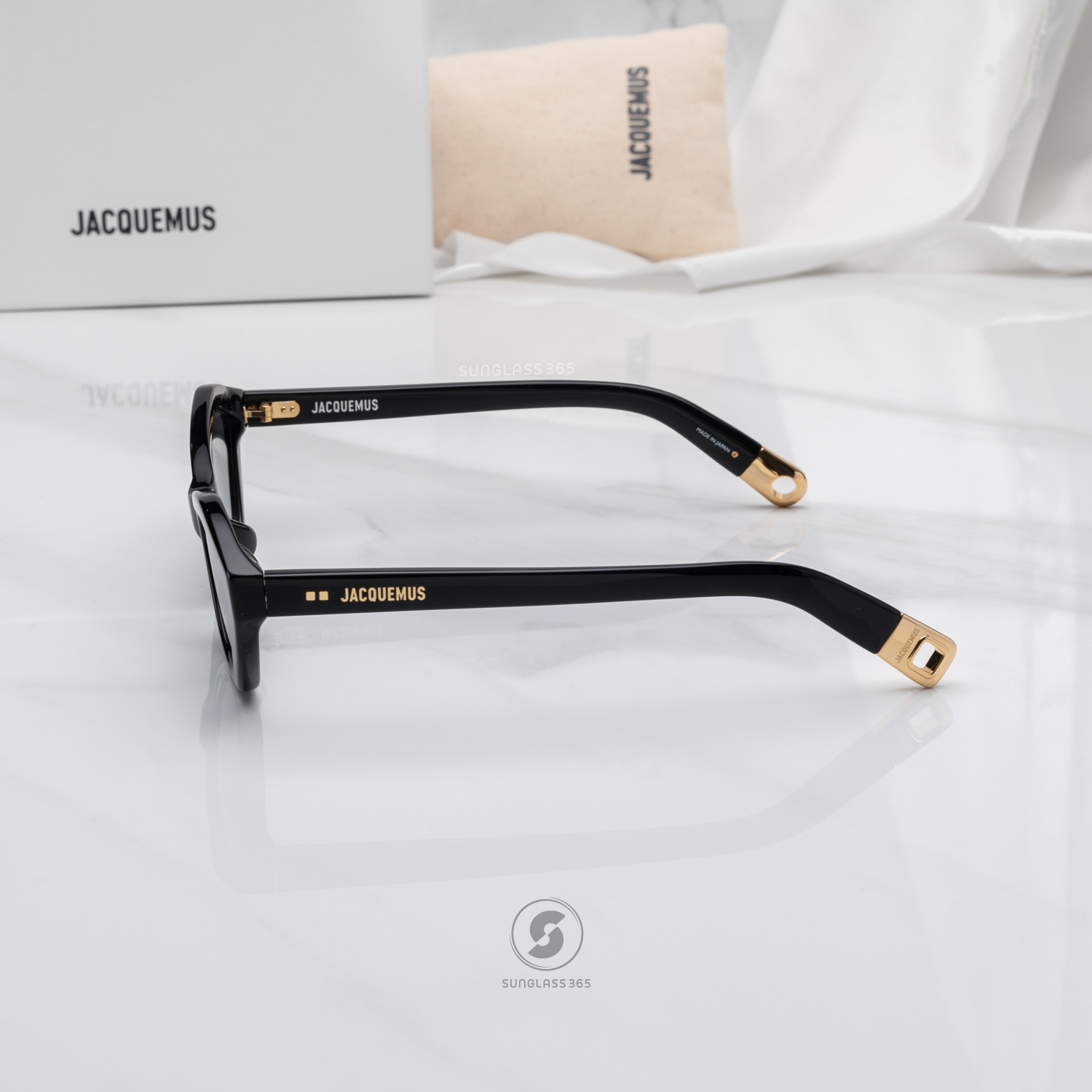 แว่นกันแดด JACQUEMUS BAMBINO JAC42 C1