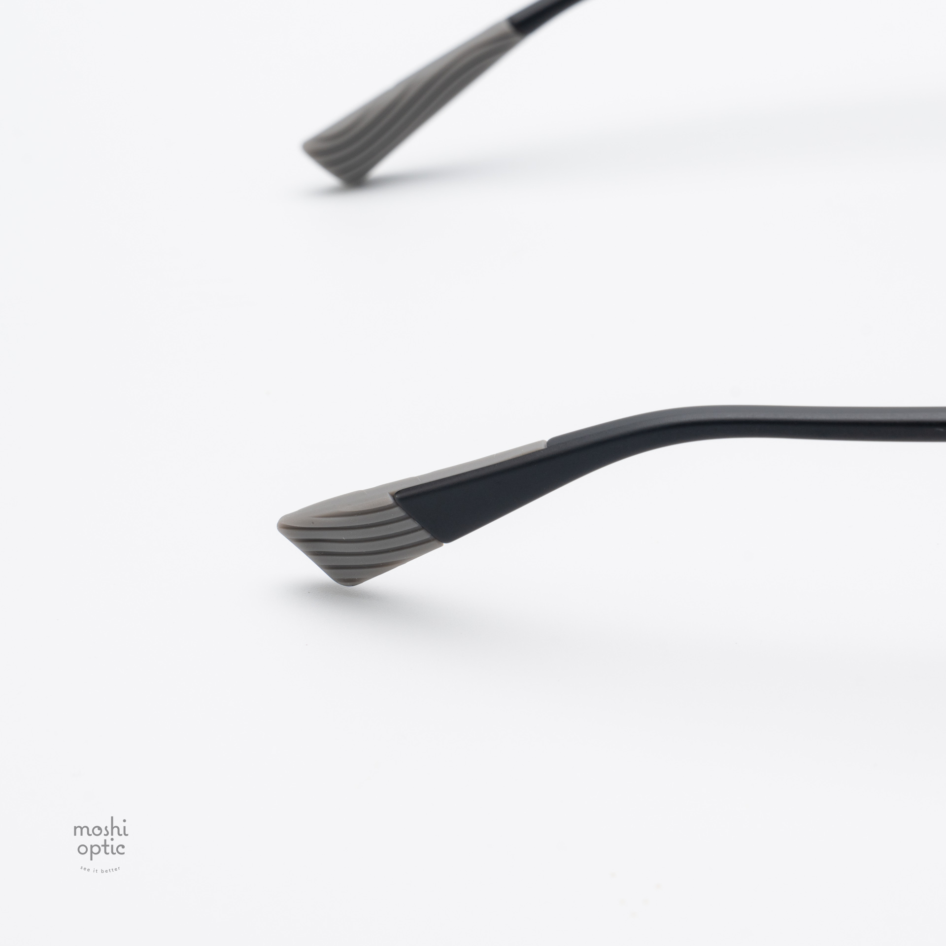 แว่นกันแดด Maui Jim LAULIMA MJ AF656 02A Neutral Grey