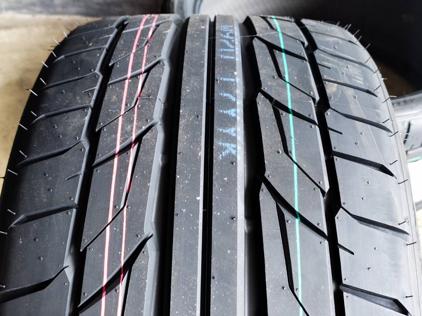 NITTO 275/30R19 96Y NT555G2