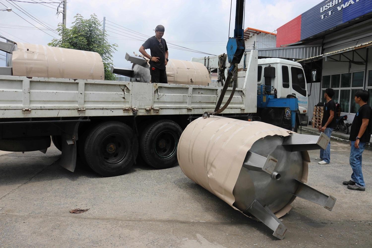 ถังกรองสแตนเลสขนาด16นิ้วสูง120หนา2mm