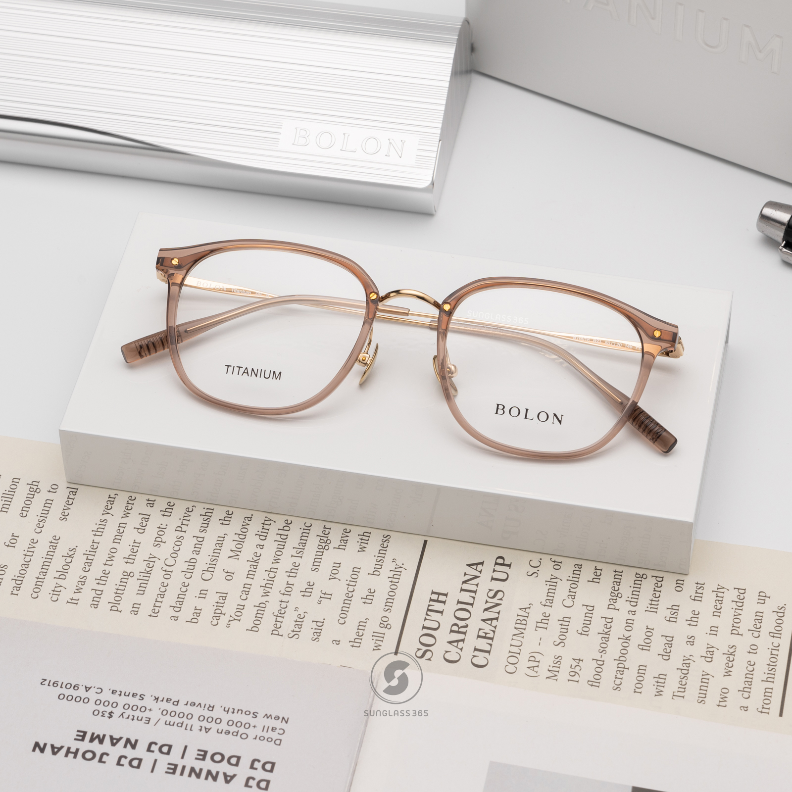 แว่นสายตา BOLON รุ่น BT6018 B21 Transparent Brown / Gold
