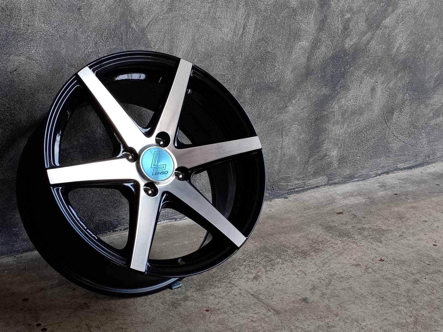 JAGER-CRAFT 15X7 4X100 +35 73/65 BKFW